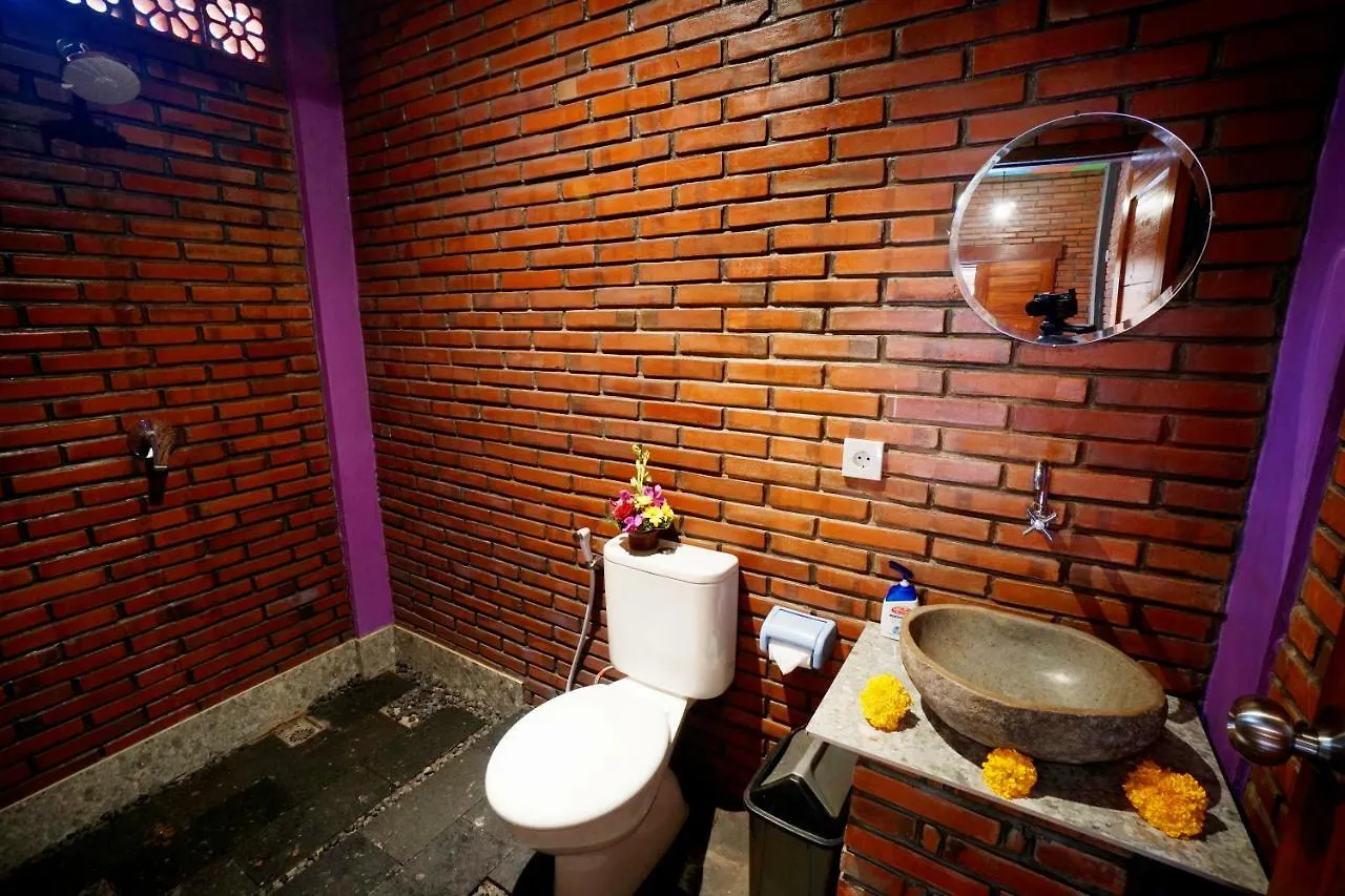Asik Bali House Ubud 2*,