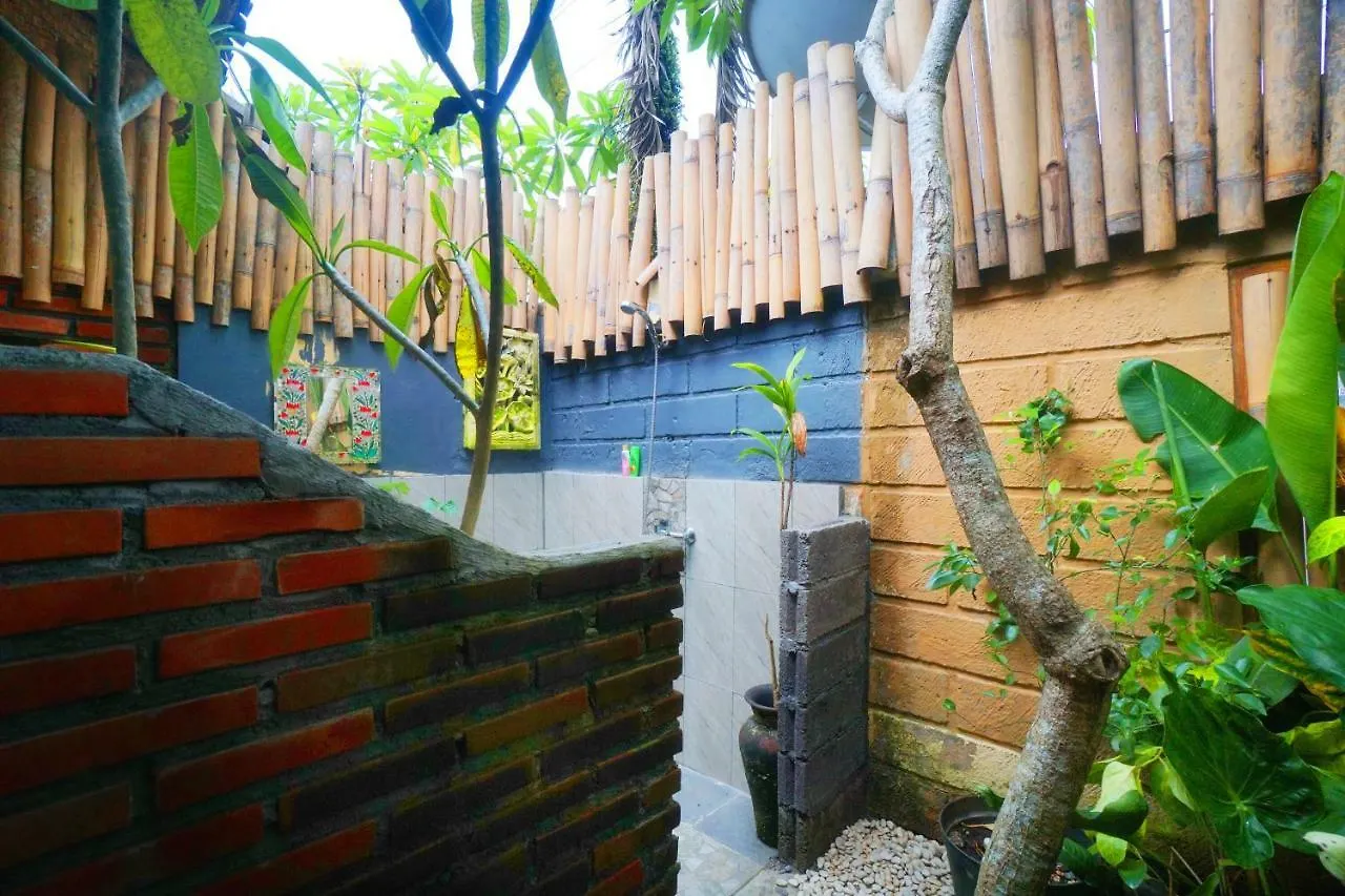 Asik Bali House Ubud 2*,  Indonézia